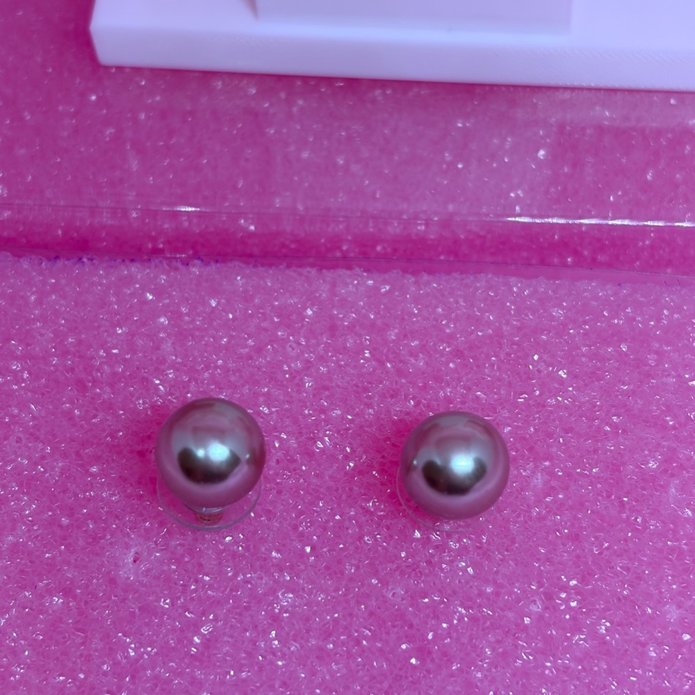 Glass faux Pearl grey Stud Earrings